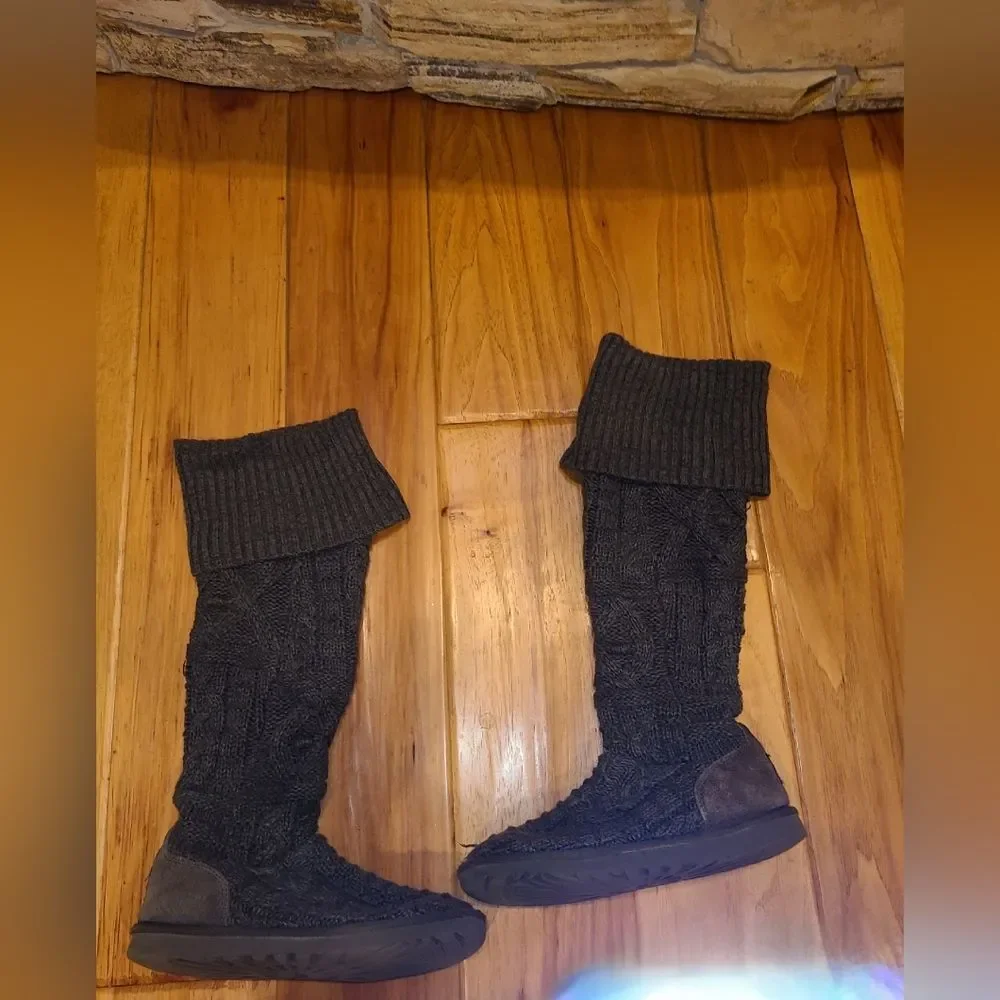 UGG Over-the-Knee Twisted Cable Knit Sweater Foldover Sock Dark Gray Boots 9